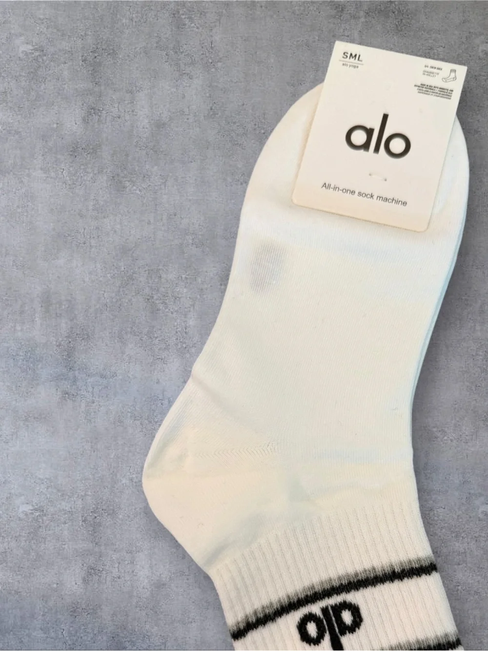 ALO Yoga Low-Cut Stripe Logo Socks - Cream, Light Gray, Black, White, Dark Gray